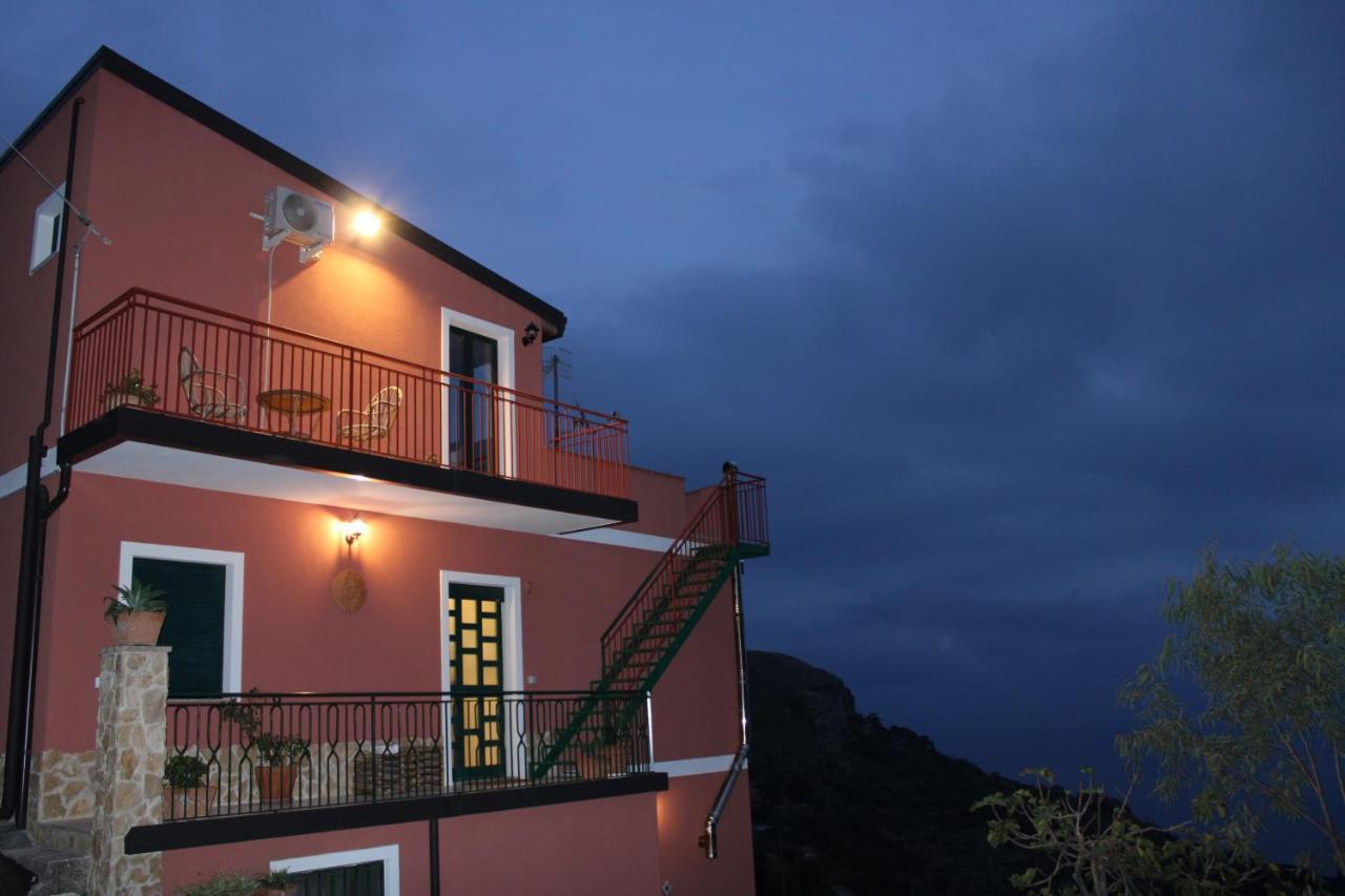 Villa Le Stelle Di Casa Leonardo Castelmola Exterior foto